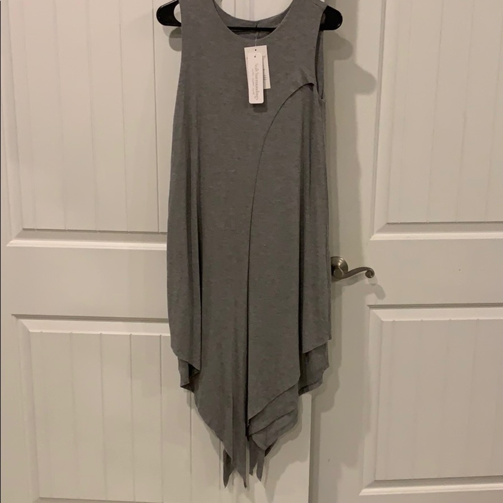 Sleeveless maxi dress